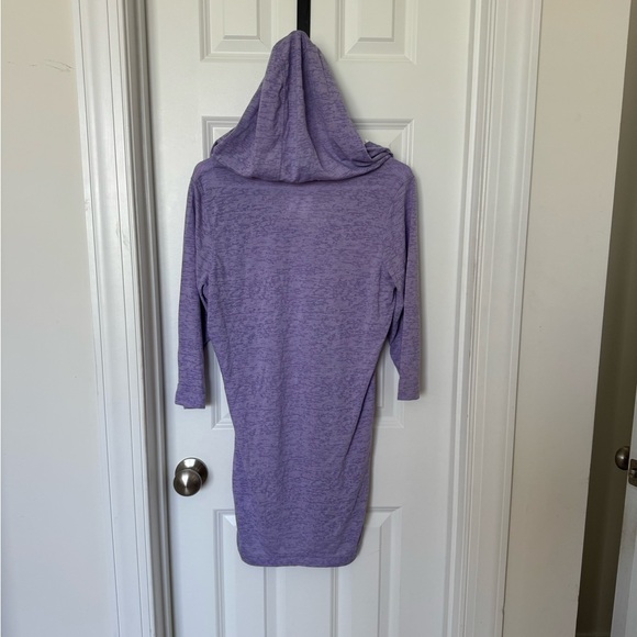 Women’s medium heat gear lightweight hoody - Picture 4 of 6